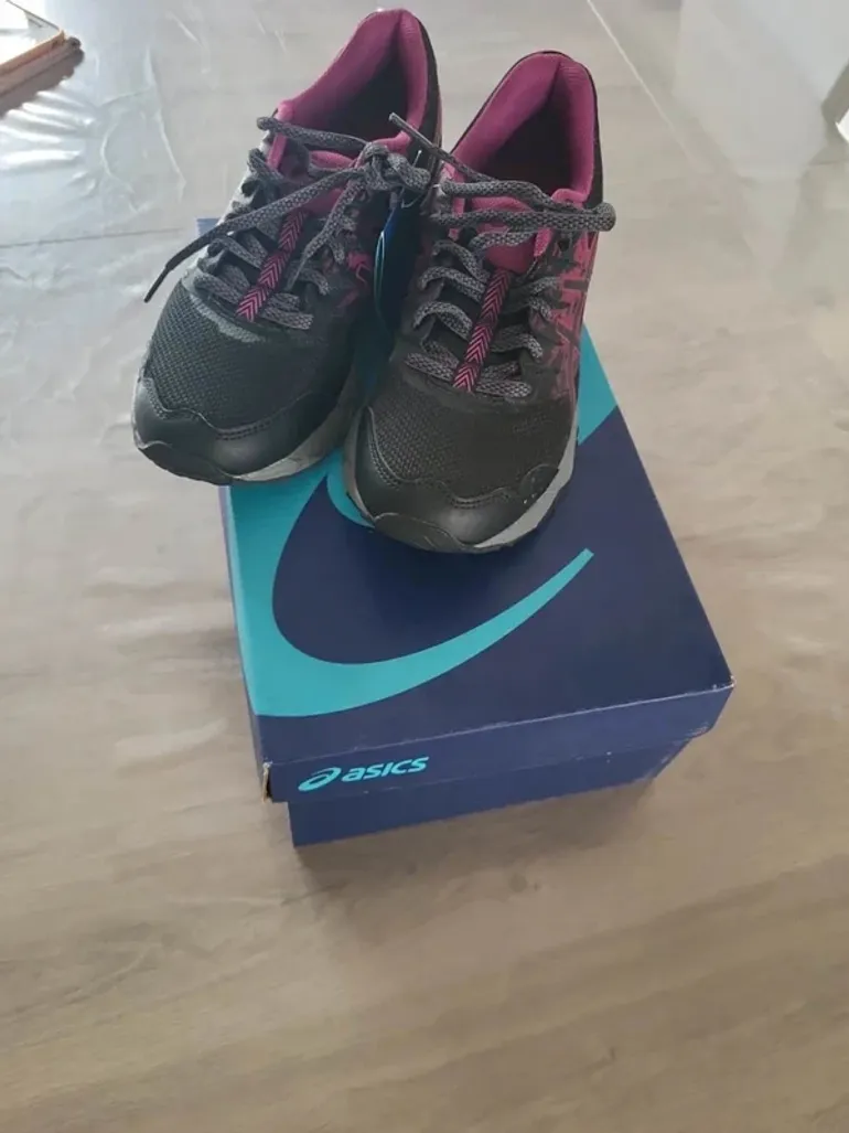 Käytetty Asics Gel-Sonoma 3 bike — kuva 4 / 15