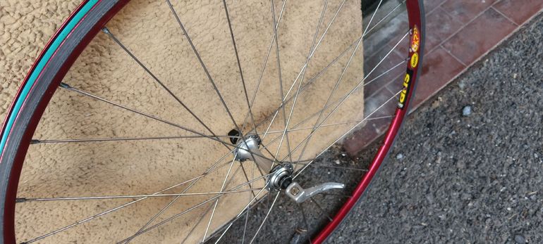 Mavic Road Wheels bike d'occasion — image 4 sur 9