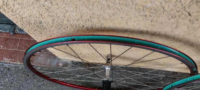 Mavic Road Wheels bike d'occasion — image 7 sur 9
