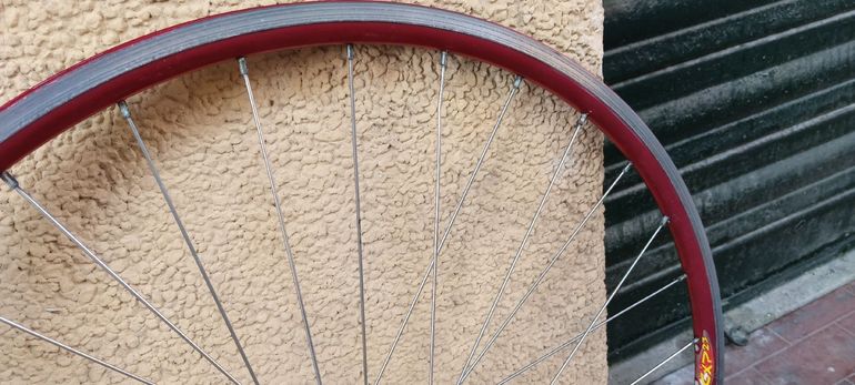 Mavic Road Wheels bike d'occasion — image 6 sur 9