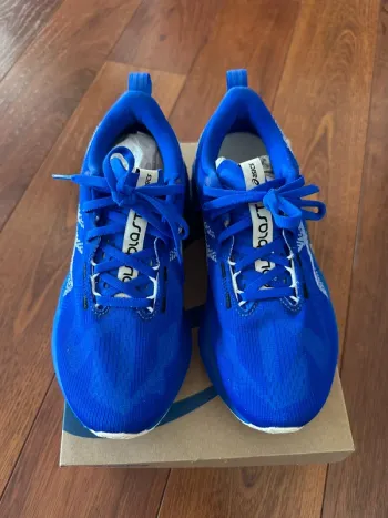 Brugt Asics Novablast Running Shoes