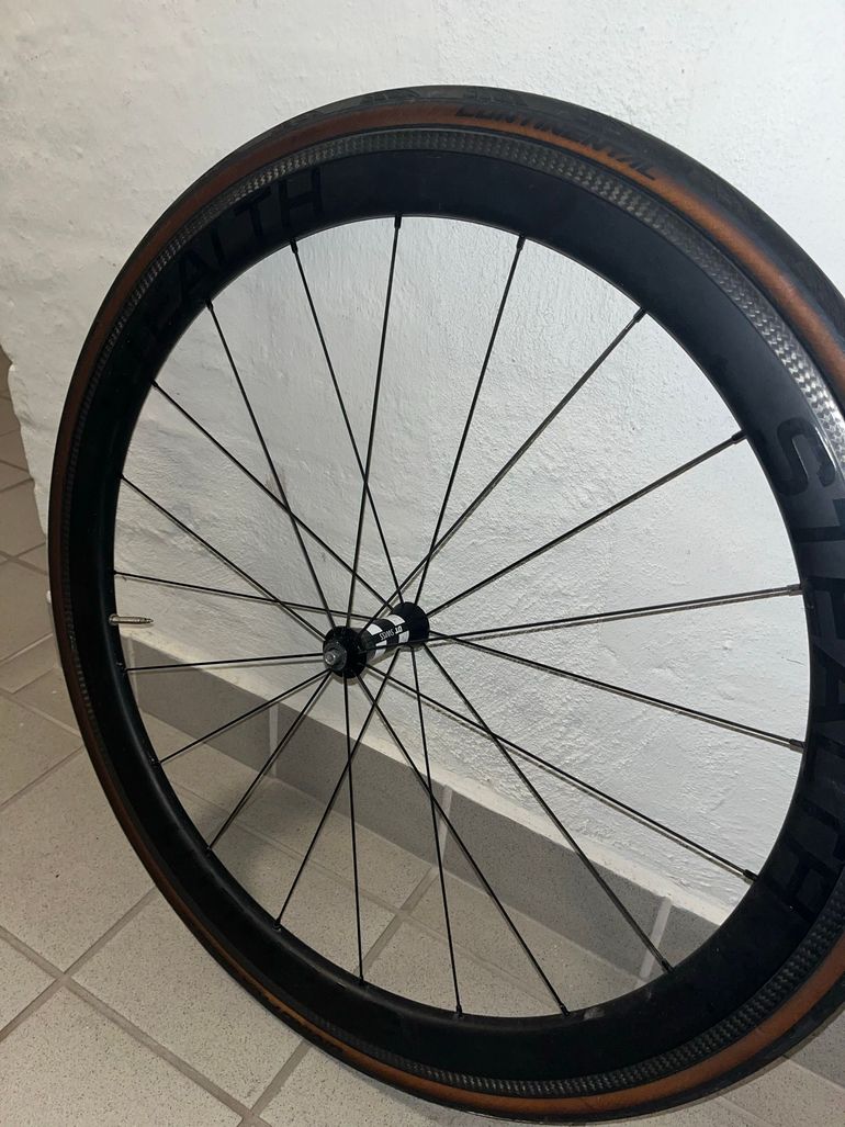 Used Python Carbon Wheels bike — image 5 of 7
