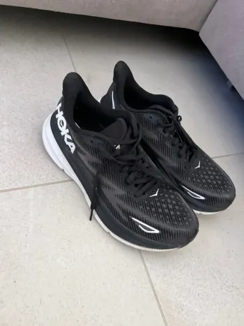 Used Scarpa Clifton 9 Running Shoes