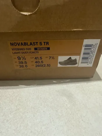 Used Asics Novablast 5 TR bike — image 6 of 6