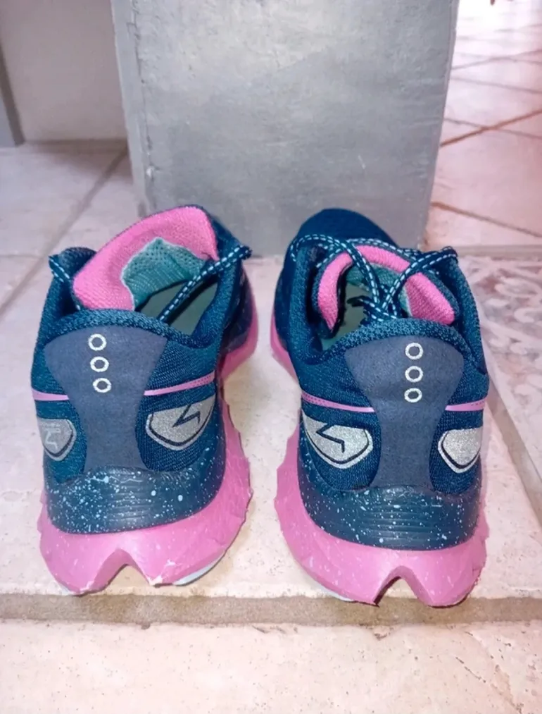 Gebrauchtes Saucony Endorphin Speed bike — Bild 2 von 3