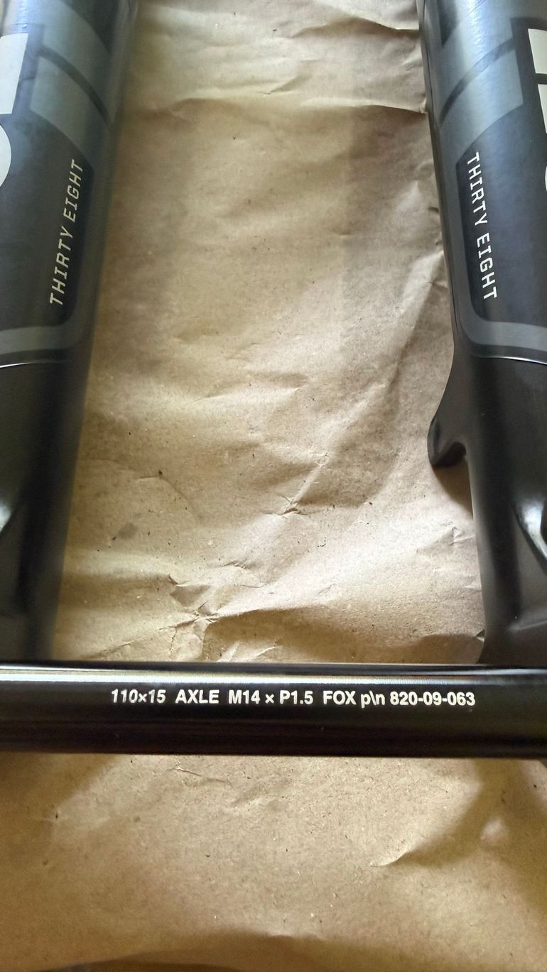 Used Fox 38 Performance Fork 2022 bike — image 2 of 8