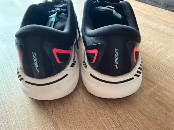 Used Brooks Adrenaline GTS 23 bike — image 4 of 6