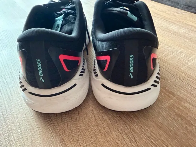 Used Brooks Adrenaline GTS 23 bike — image 4 of 6