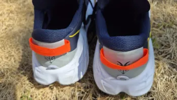 Hoka Speedgoat 7 bike usato — immagine 5 di 6