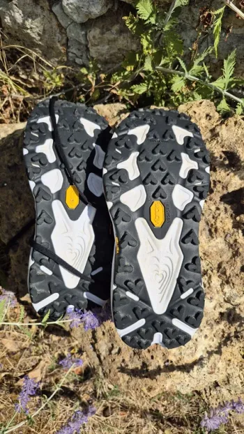 Hoka Speedgoat 7 bike usato — immagine 2 di 6