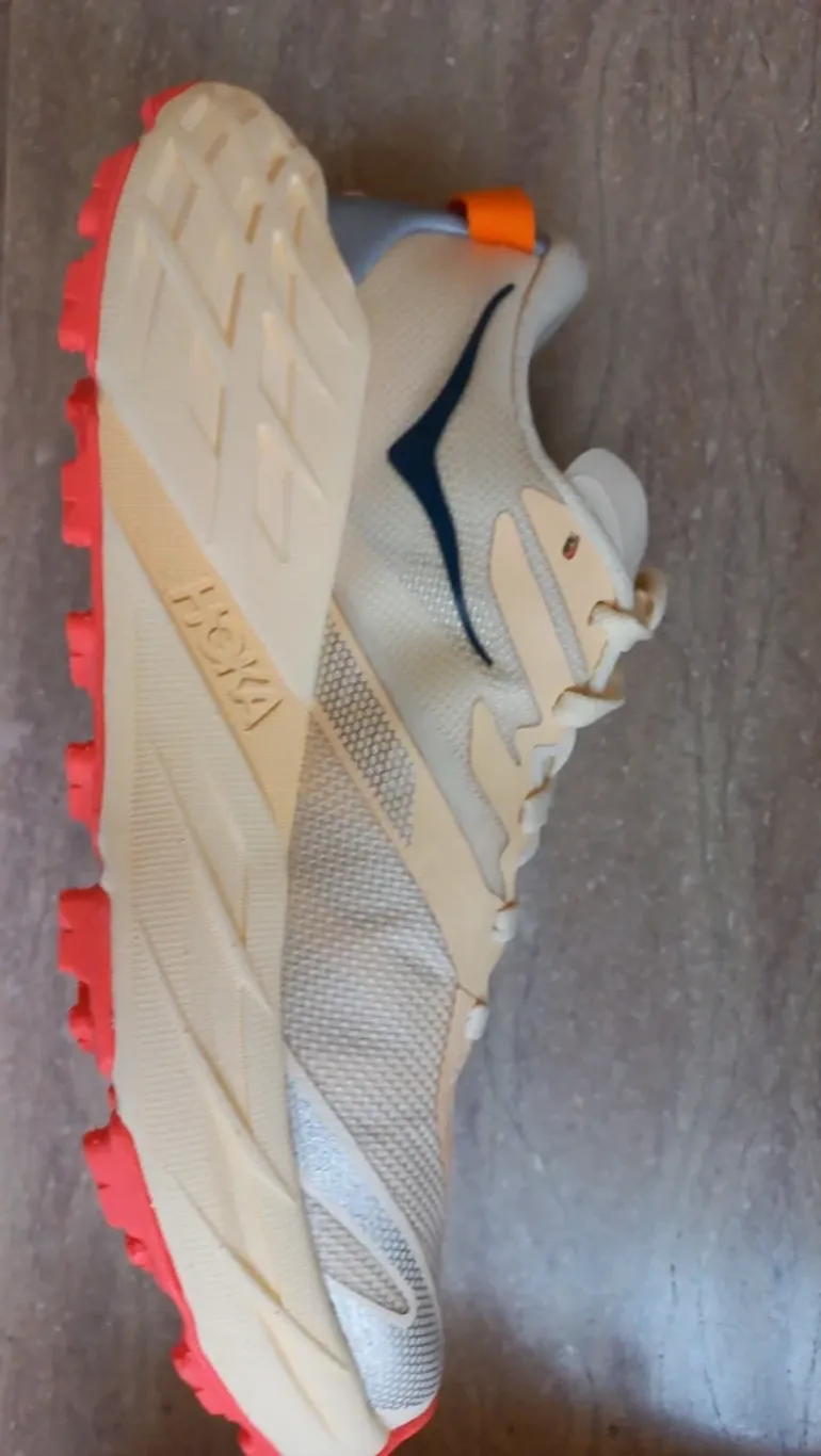 Used Hoka Speedgoat 7 bike — image 5 of 7