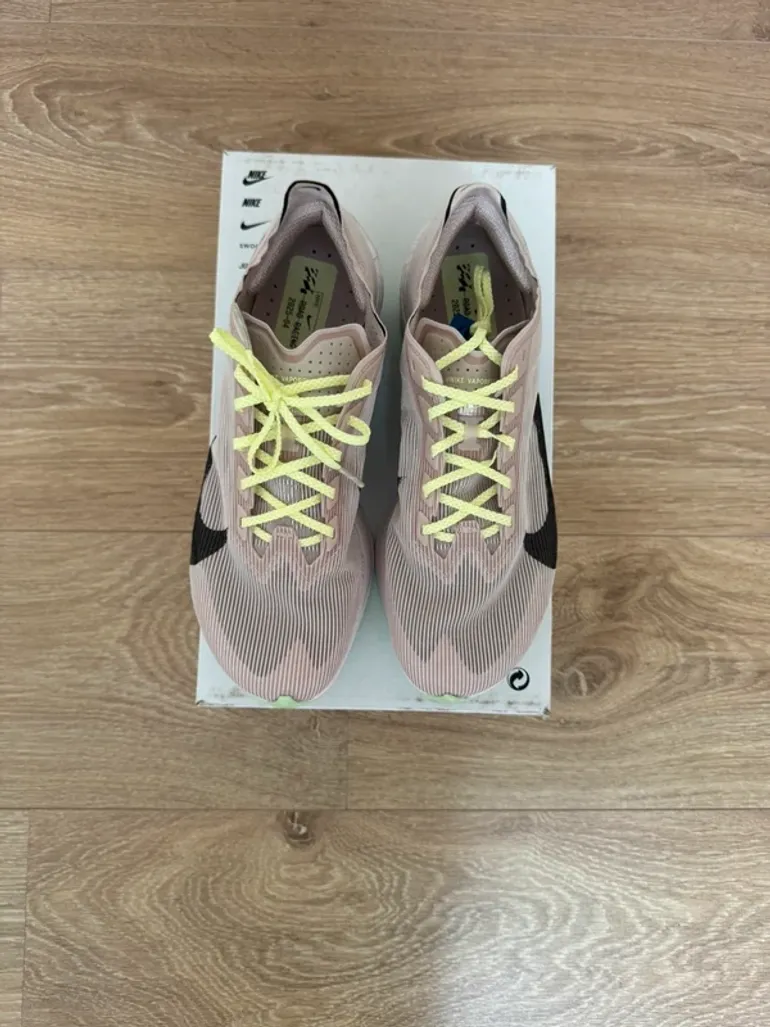 Used Nike ZoomX Vaporfly Next% 4 bike — image 4 of 7