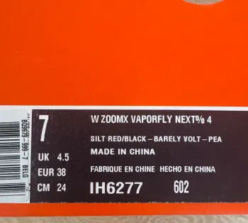 Nike ZoomX Vaporfly Next% 4 bike d'occasion — image 6 sur 6