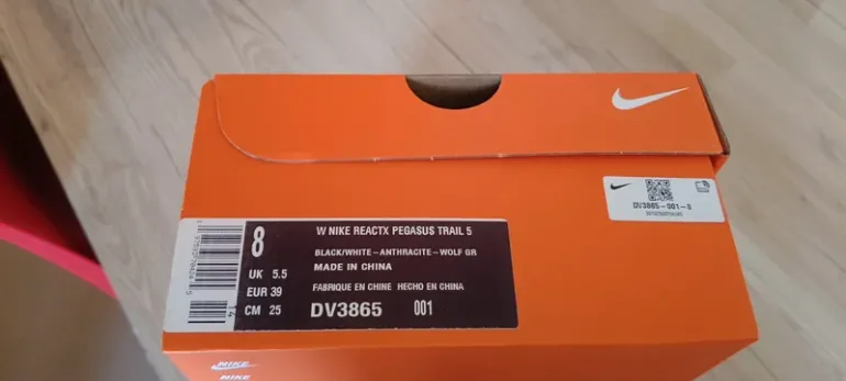 Used Nike Trail running shoes bike — image 6 of 6