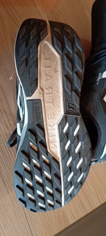 Used Nike Trail running shoes bike — image 3 of 6