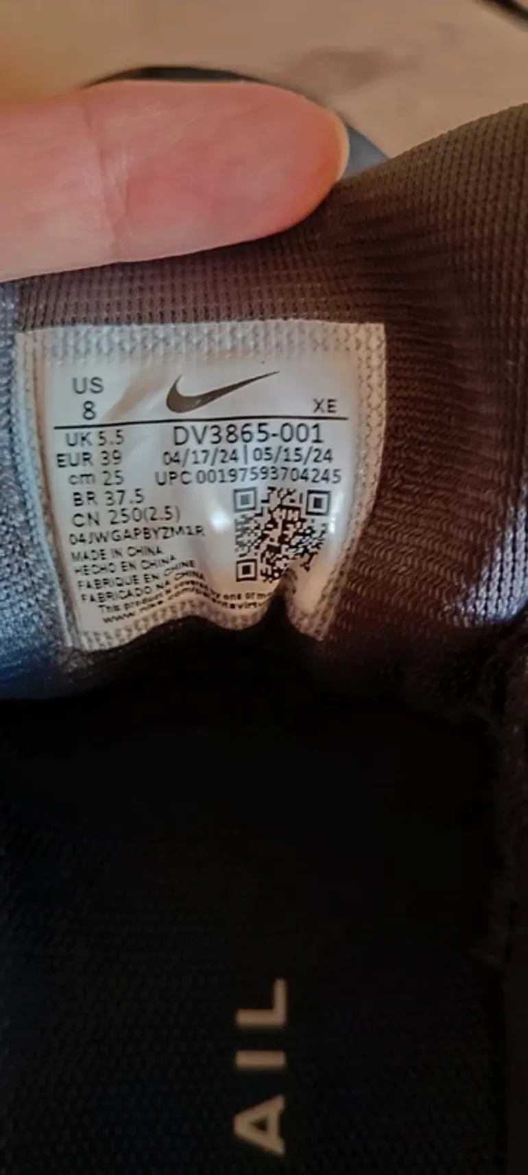 Used Nike Trail running shoes bike — image 4 of 6