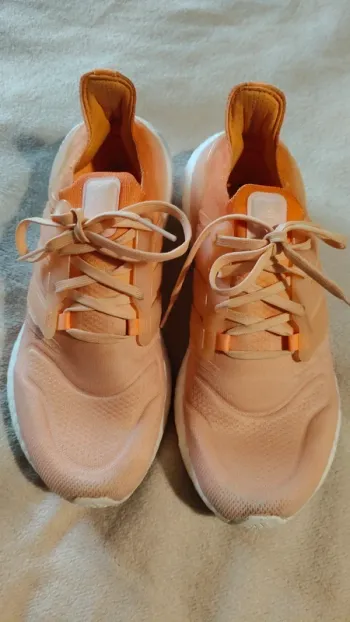 Used Adidas Ultraboost 22 bike — image 2 of 4