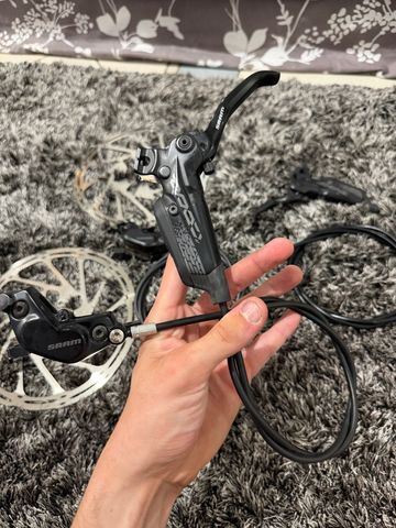 Sram Code R Disc Brake bike de segunda mano — imagen 2 de 15