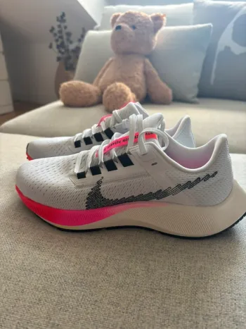 Gebrauchtes Nike Laufschuhe Running Shoes
