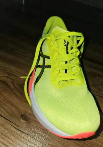 Used Asics Magic Speed 4 2025 bike — image 8 of 10
