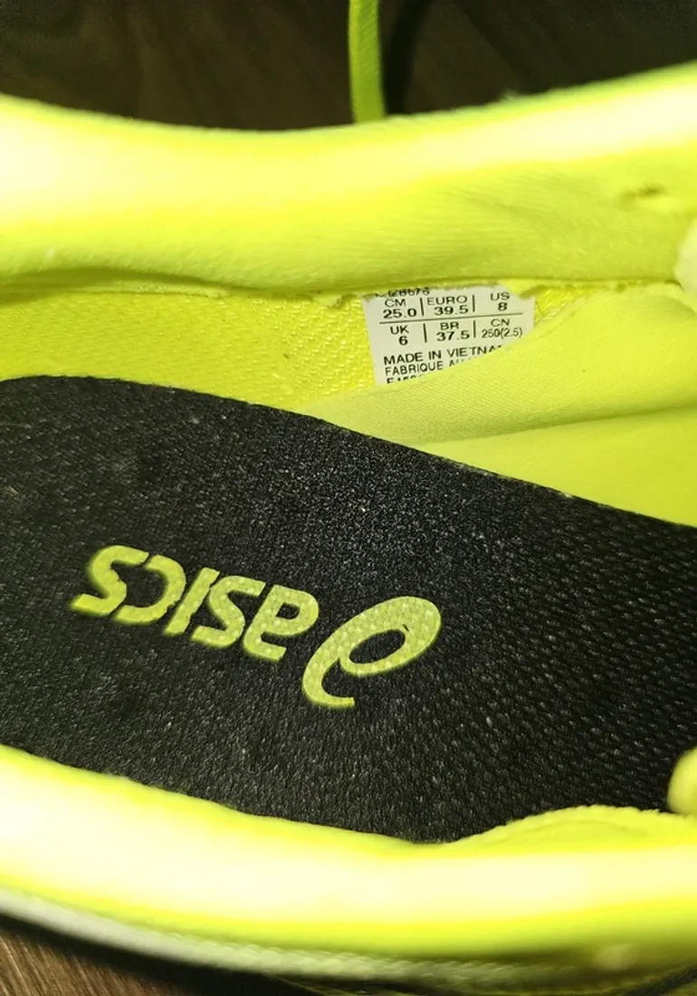 Used Asics Magic Speed 4 2025 bike — image 4 of 10