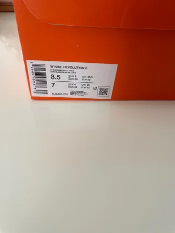 Used Nike Revolution 8 bike — image 3 of 12