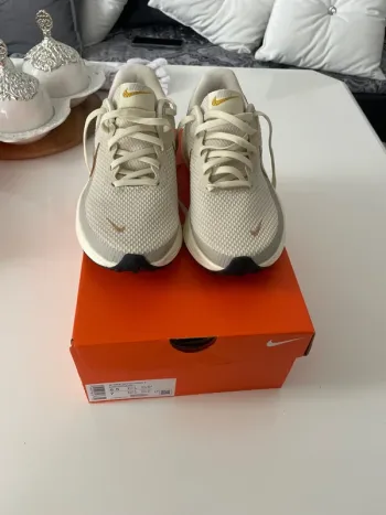 Used Nike Revolution 8 Running Shoes