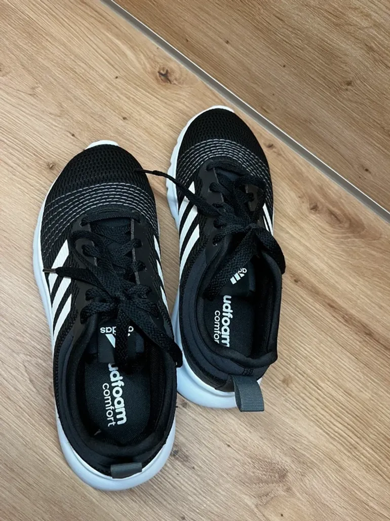Used Adidas Laufschuhe bike — image 4 of 5