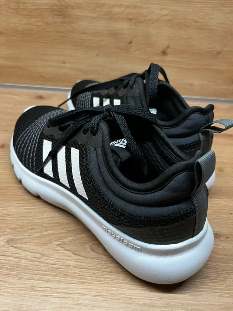 Used Adidas Laufschuhe bike — image 3 of 5