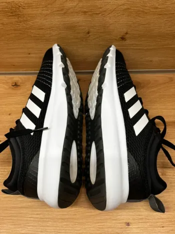 Used Adidas Laufschuhe bike — image 2 of 5