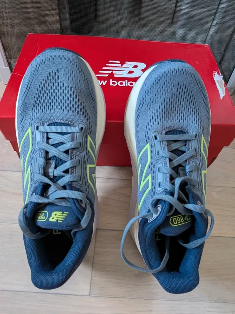 Used New Balance Fresh Foam X 860v14 bike — image 6 of 12