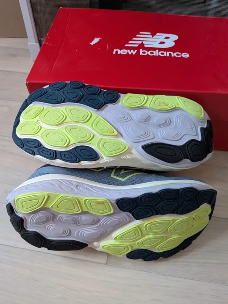 Used New Balance Fresh Foam X 860v14 bike — image 8 of 12