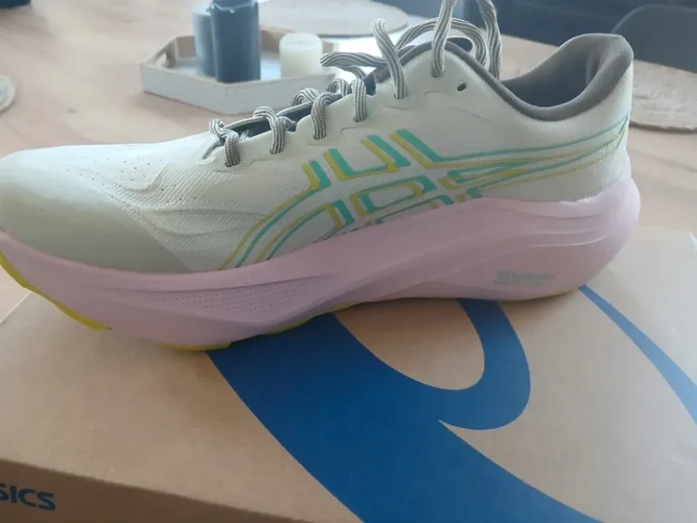 Used Asics GT-2000 14 TR bike — image 3 of 7