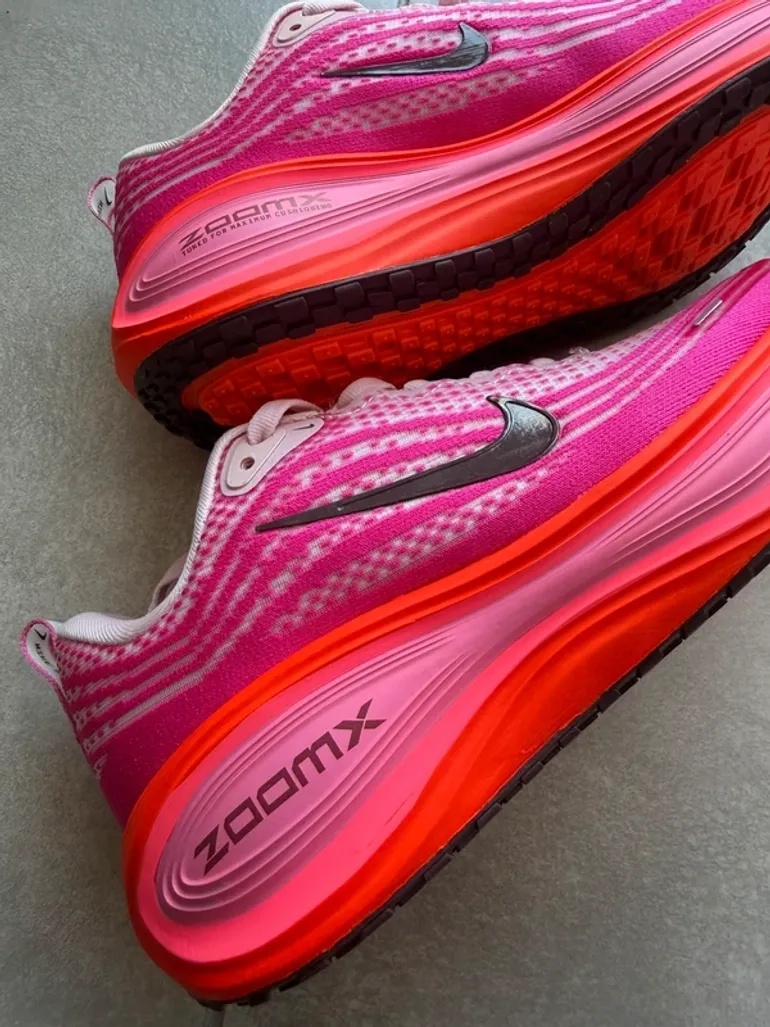 Used Nike Vomero Zoom Plus bike — image 2 of 6