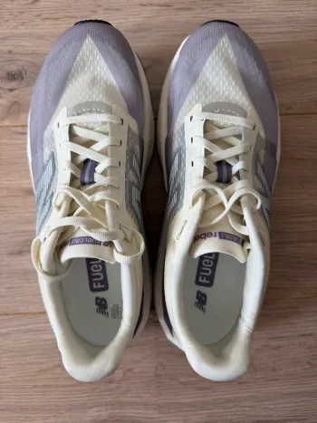 New Balance Rebel v5 bike d'occasion — image 6 sur 6