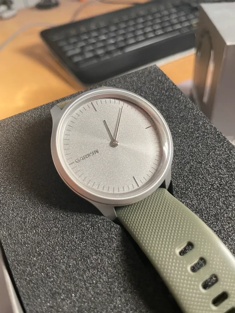 Gebrauchtes Garmin Vivomove Style bike — Bild 2 von 5
