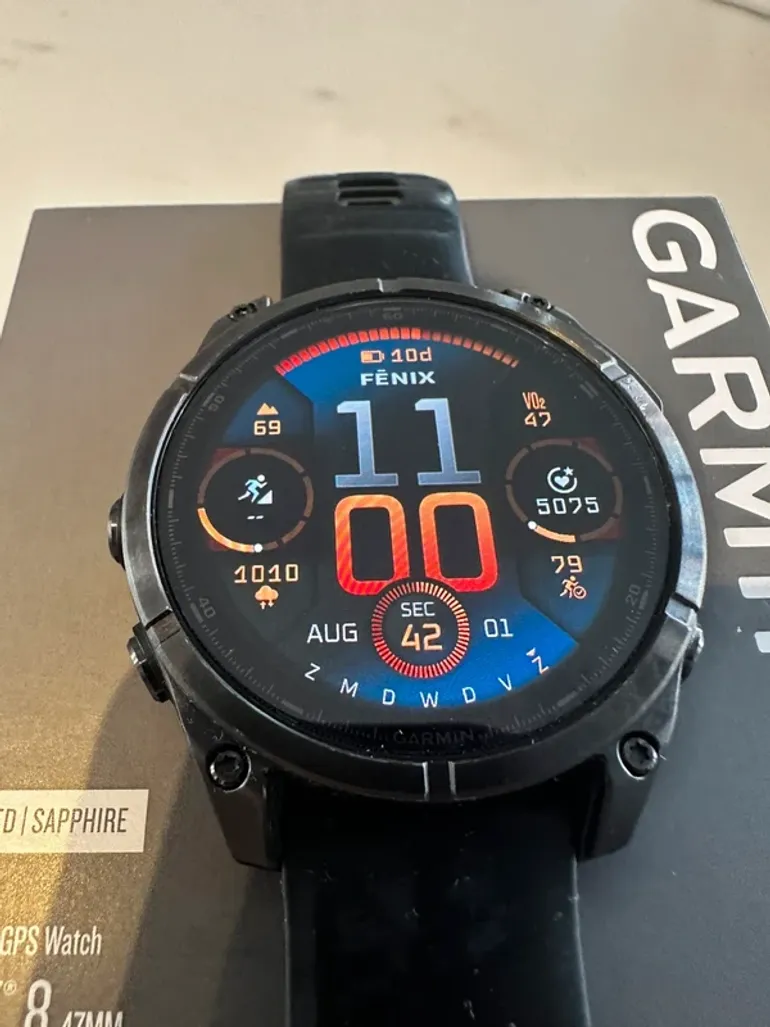 Premium Fenix 8 Sapphire AMOLED bike d'occasion — image 7 sur 9