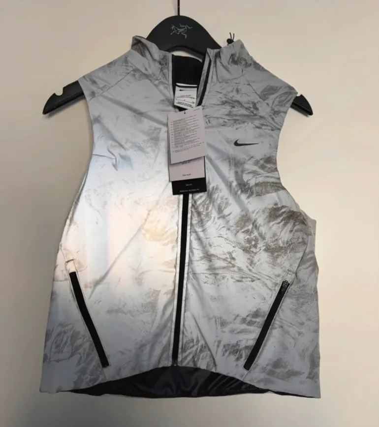 Used Nike Therma-Fit ADV bike — image 6 of 6