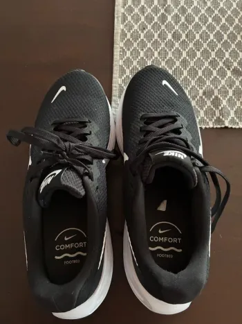 Used Nike Sneaker Running Shoes