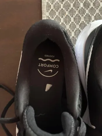 Used Nike Sneaker bike — image 4 of 4
