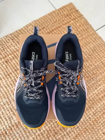 Used Asics Gel-Sonoma 8 bike — image 3 of 9