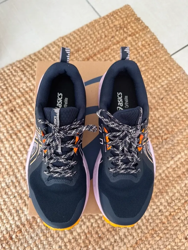 Used Asics Gel-Sonoma 8 bike — image 3 of 9