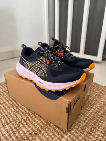 Used Asics Gel-Sonoma 8 Running Shoes
