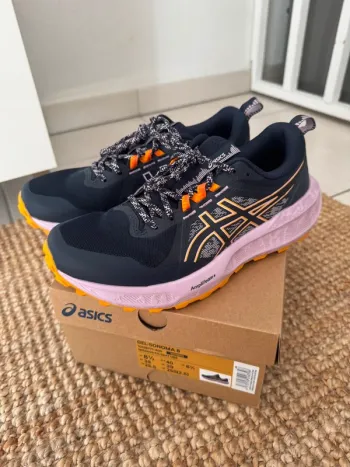 Used Asics Gel-Sonoma 8 bike — image 2 of 9