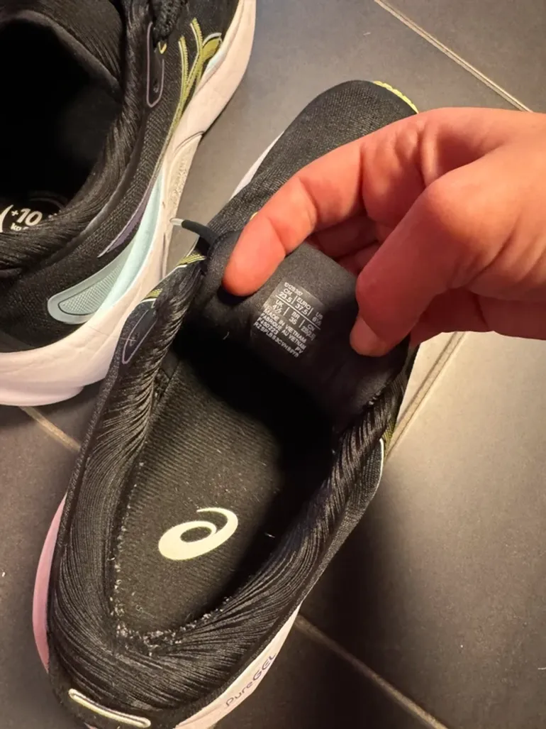 Tweedehands Asics Gel Kayano 30 bike — afbeelding 4 van 4