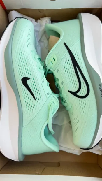 Tweedehands Nike Quest 6 bike — afbeelding 3 van 10