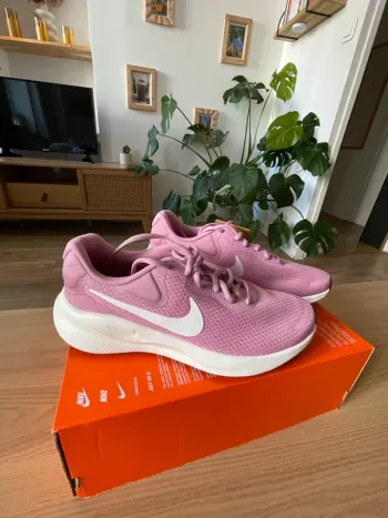 Gebrauchtes Nike Revolution 7 bike — Bild 2 von 8