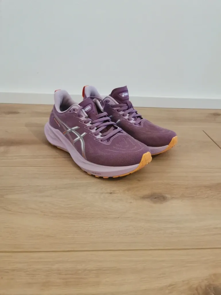 Used Asics GT-2000 13 bike — image 3 of 7