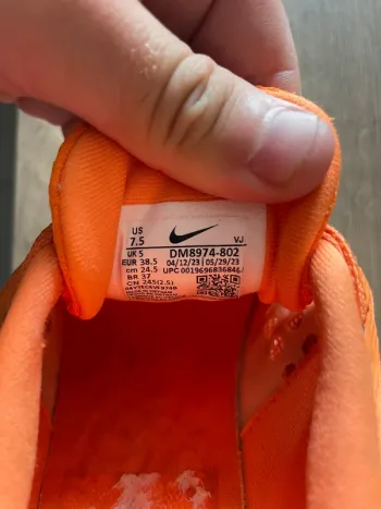 Used Orange Zoom Fly 5 bike — image 2 of 4