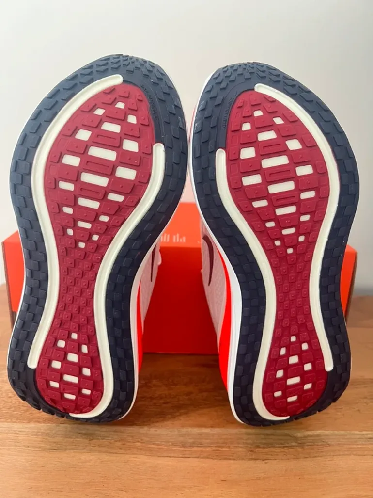 Käytetty Nike Vomero Plus bike — kuva 21 / 36